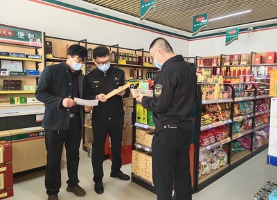 高臺縣巷道鎮市場監管所開展“五一”節前食品安全專項檢查，筑牢節日消費安全防線